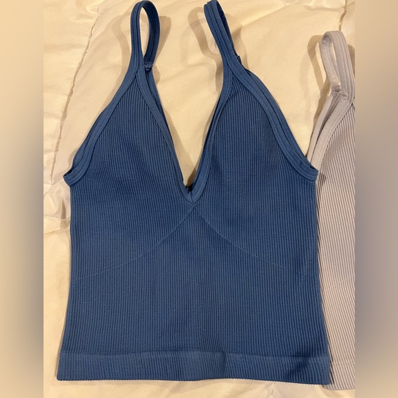 NWOT FP Movement Happiness Runs V Neck Ribbed Crop Tank Top Blue Size XS/S - Picture 1 of 4